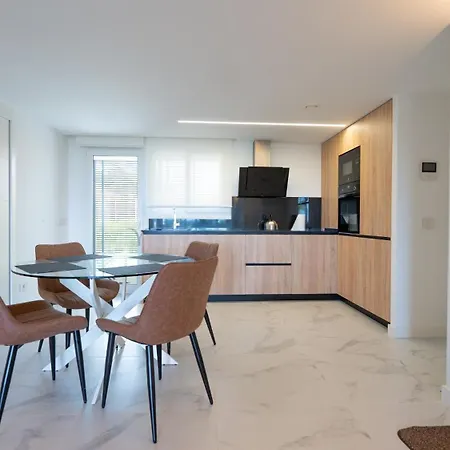 Yourspain P310c Apartment